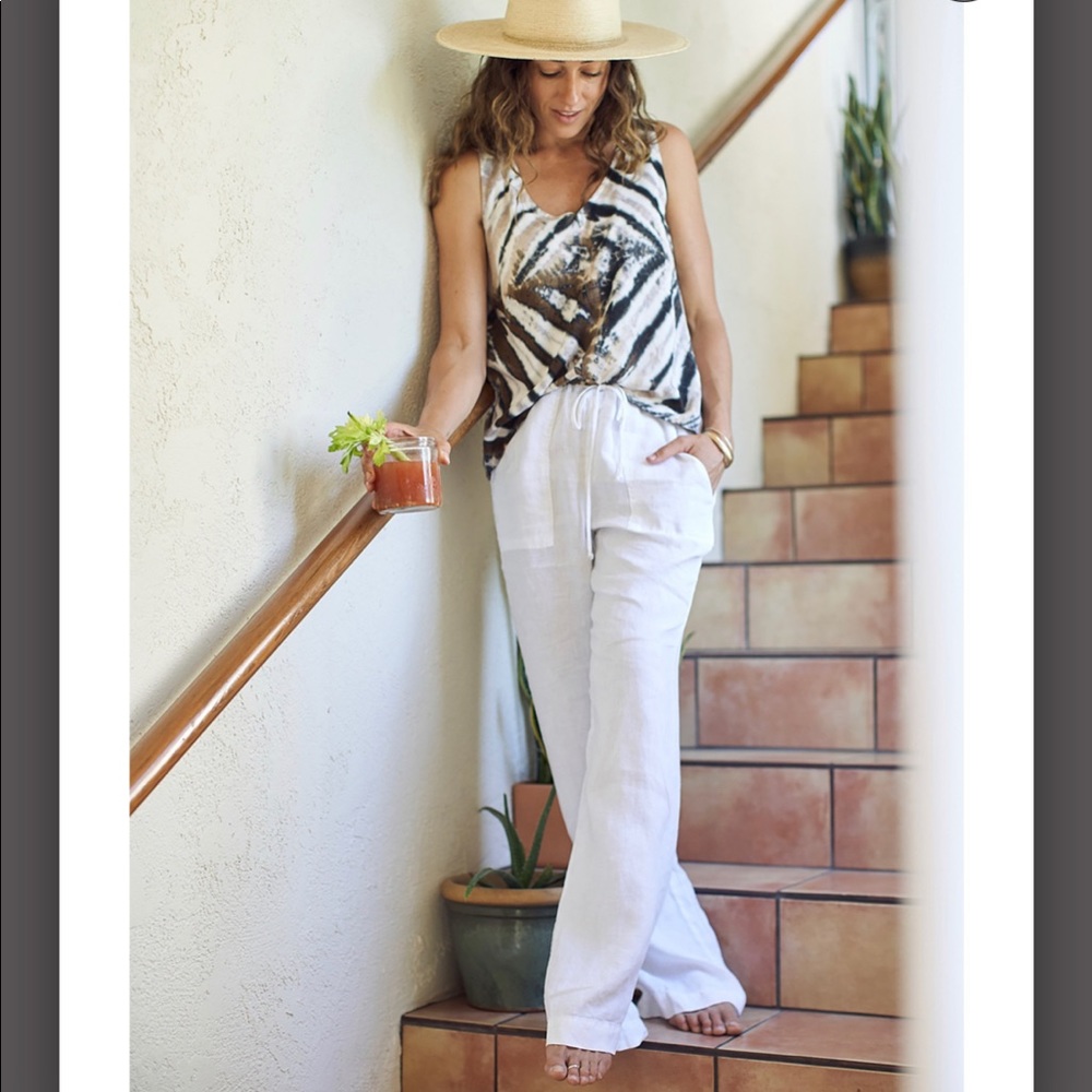 Tommy Hilfiger white linen pants.